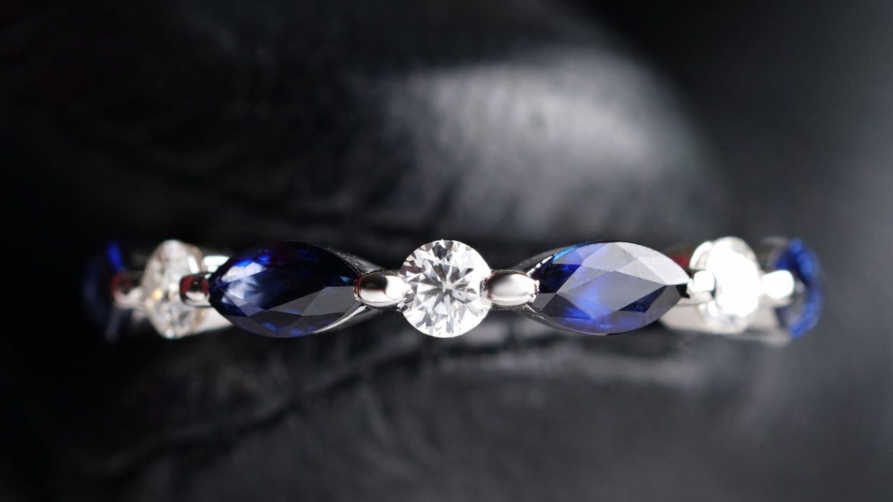 Vintage 18k Gold Sapphire Ring